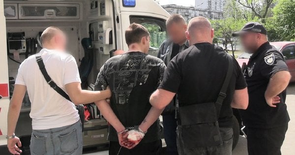 Фото до матеріалу: У Києві затримали росіянина за замах на вбивство: жертва впала з 11 поверху під час втечі