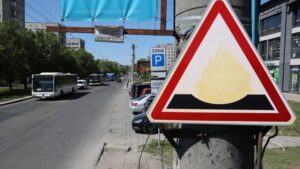 Фото до матеріалу: У Львові на Мазепи зріжуть дерева (ФОТО, ВІДЕО)