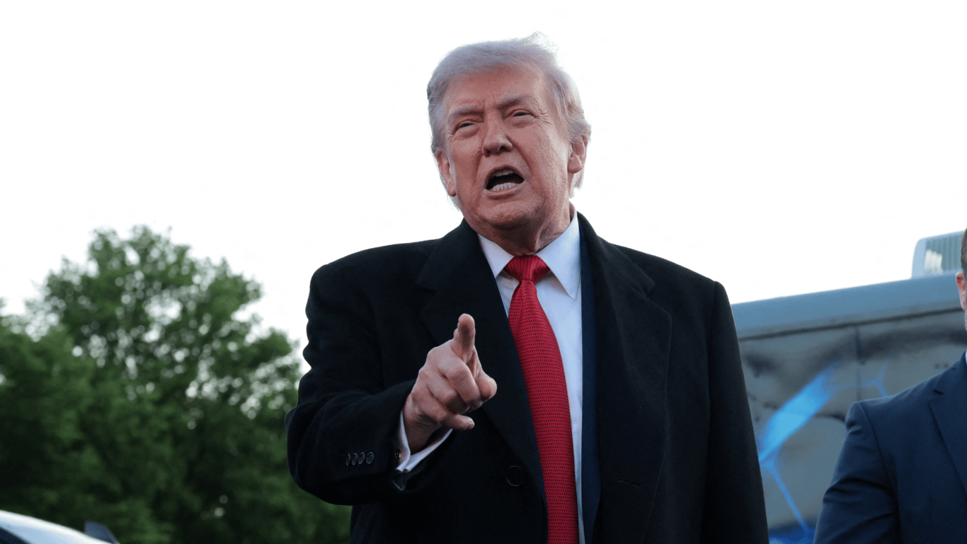 Фото до матеріалу: Трамп встановив жорсткий дедлайн для ЄС: 4 липня або нові мита