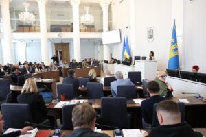 Фото до матеріалу: Львівська міська рада затвердила програму фінансової підтримки медиків