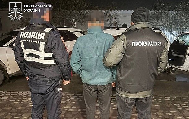 Фото до матеріалу: У Хмельницькій області затримали вітчима за повторне зґвалтування падчерки