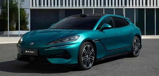 Фото до матеріалу: Nissan відроджує легендарну Primera: доступний електроседан з запасом ходу 635 км