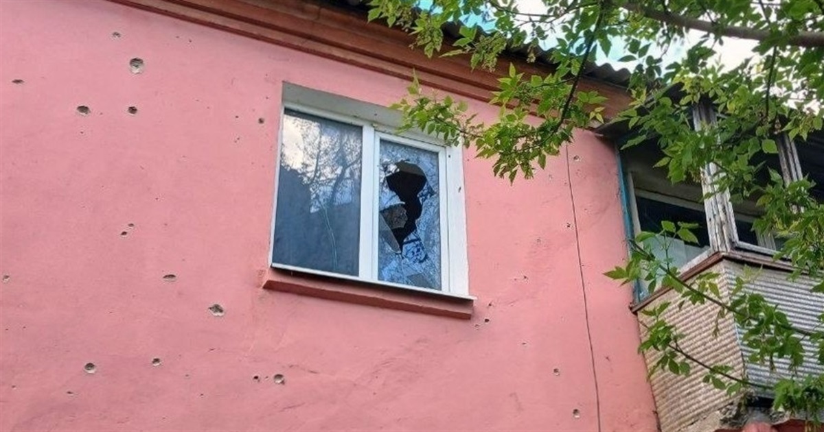 Фото до матеріалу: Три поранені та руйнування житла: нові дані про обстріли Херсонщини станом на 9 травня