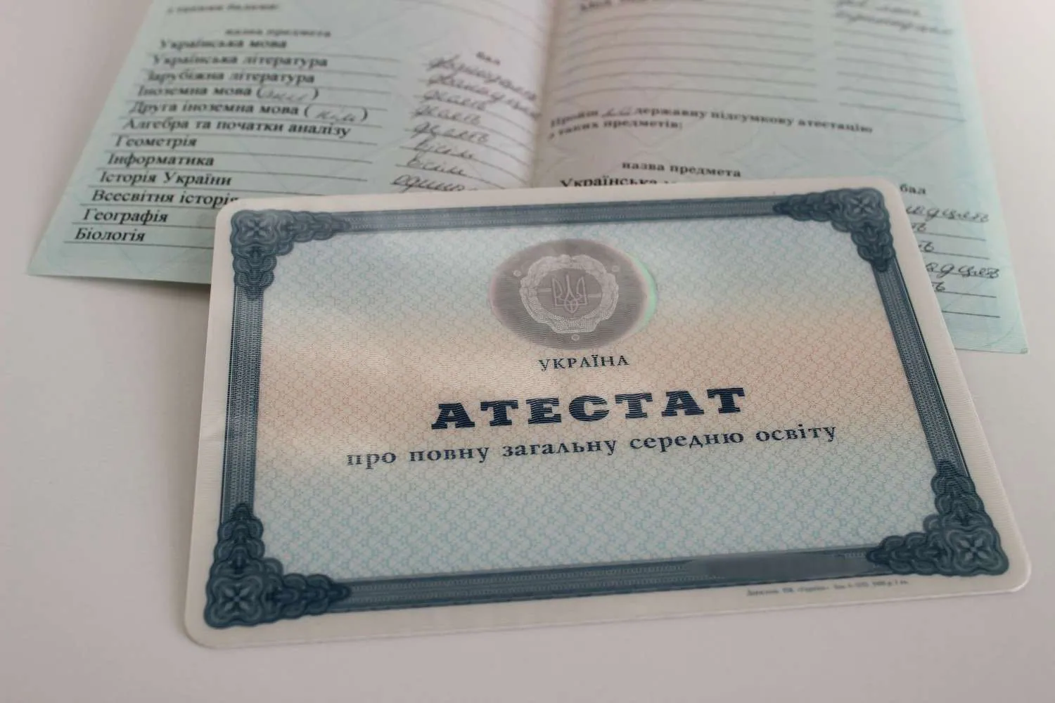 Фото до матеріалу: Щотижня тисячі людей залишають Слов'янську громаду: 47 тисяч мешканців залишаються під обстрілами