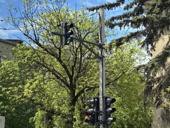 Фото до матеріалу: Івано-Франківськ встановив перший сучасний світлофорний об'єкт із контролером Swarco