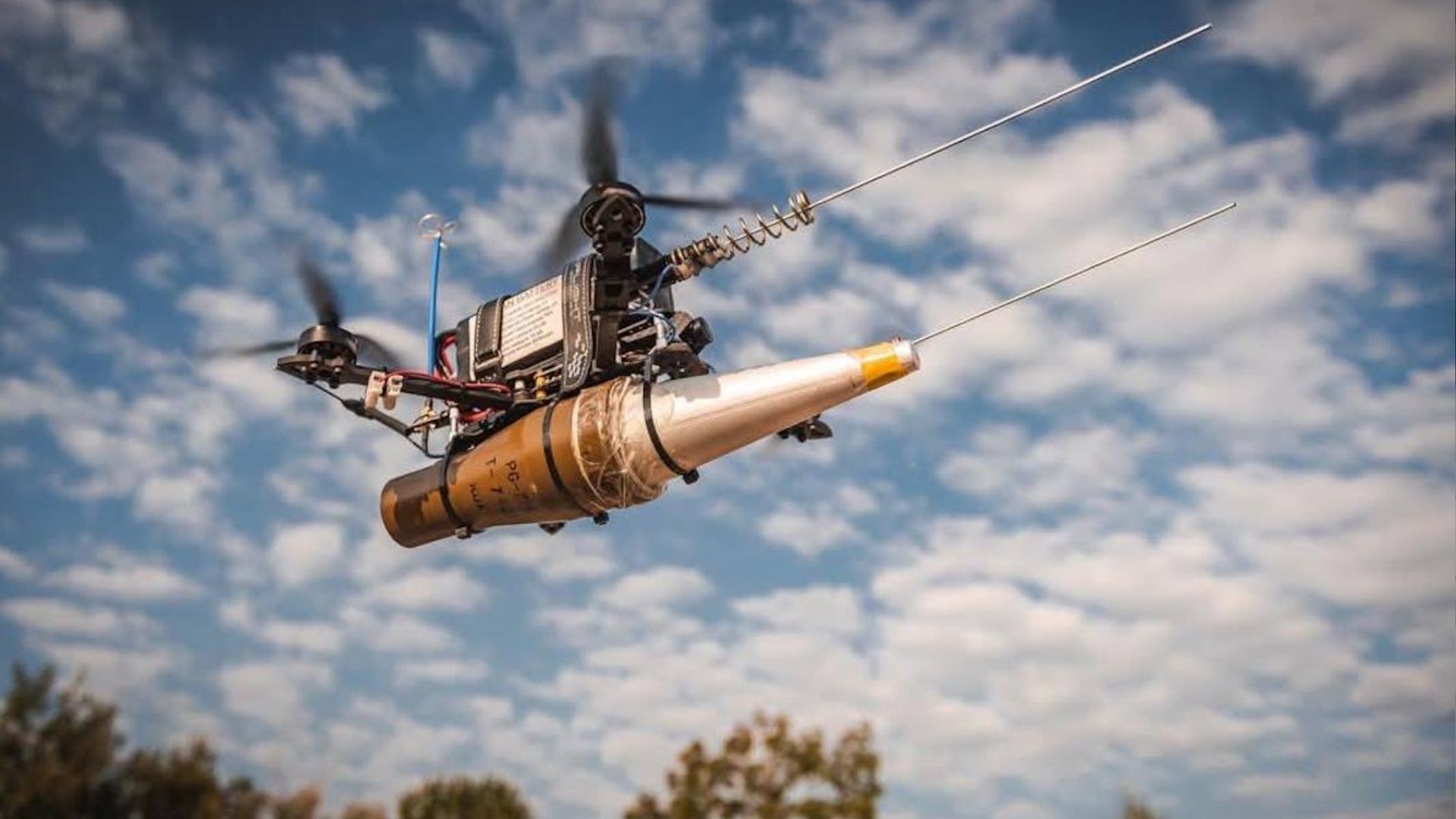 Фото до матеріалу: Росія планує випуск 7,3 мільйона FPV-дронів у 2026 році, – Сирський