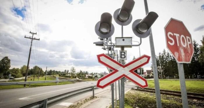 Фото до матеріалу: Залізничний переїзд між Букачівцями та Бурштином закриють на три дні