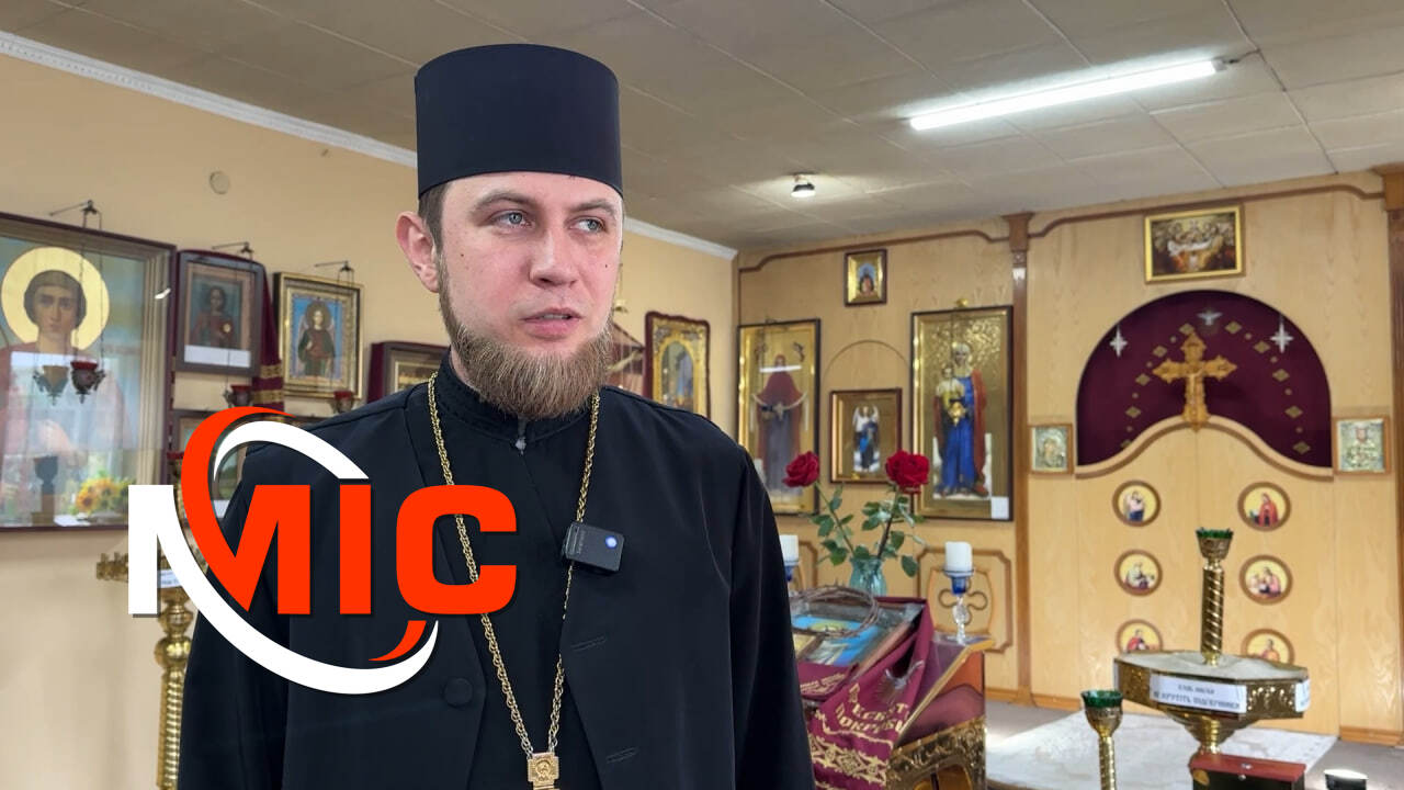Фото до матеріалу: Чому кам'янчаним варто відмовитися від штучних квітів на кладовищах