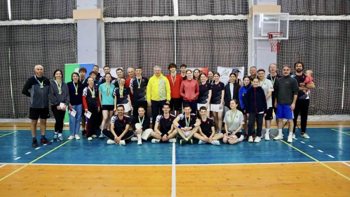 Фото до матеріалу: Калушані блиснули на обласному чемпіонаті з бадмінтону
