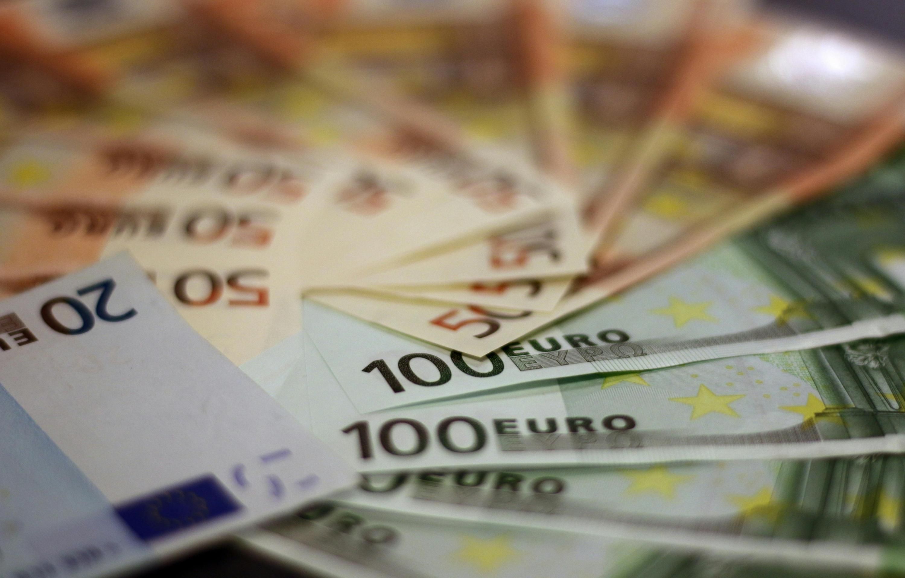 Фото до матеріалу: ЄС призупинив фінансування Сербії на 1,5 мільярда євро через рішення Венеційської комісії