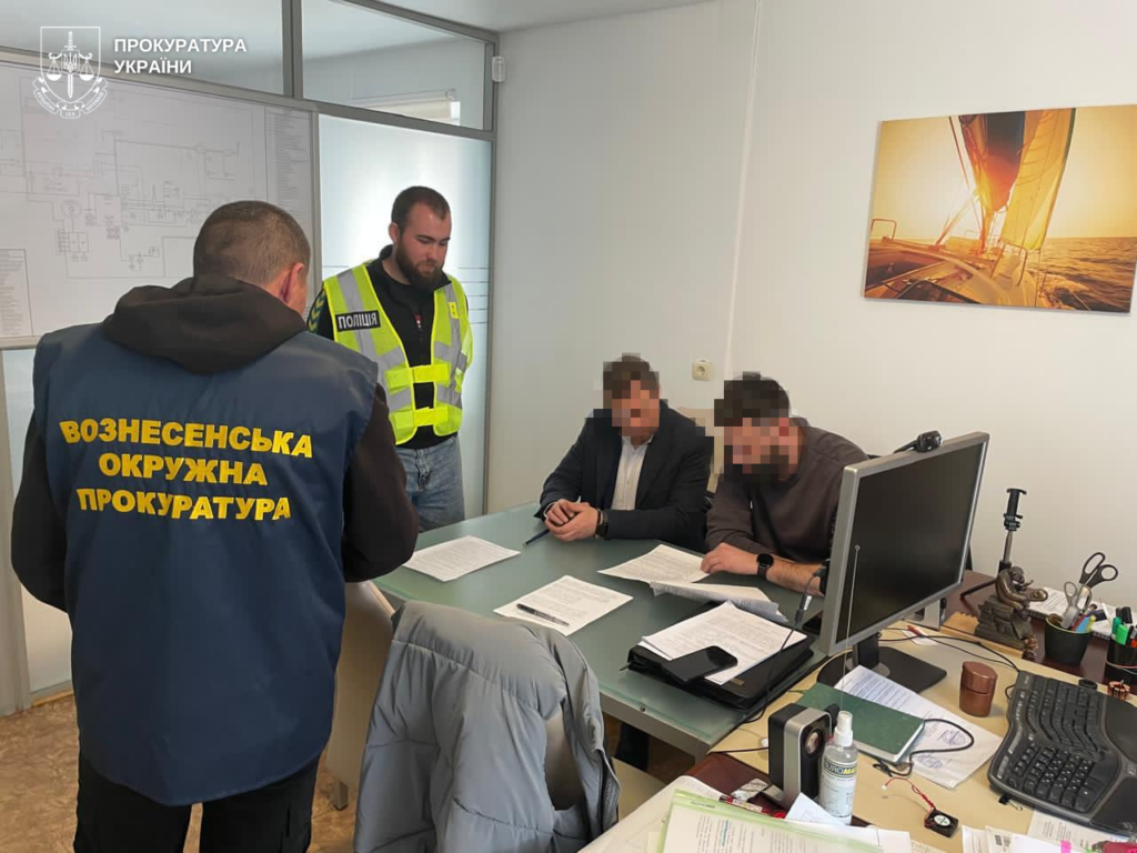 Фото до матеріалу: У Південноукраїнську посадовці отримали підозри через розтрату 6,8 мільйона: місто страждає від проривів труб