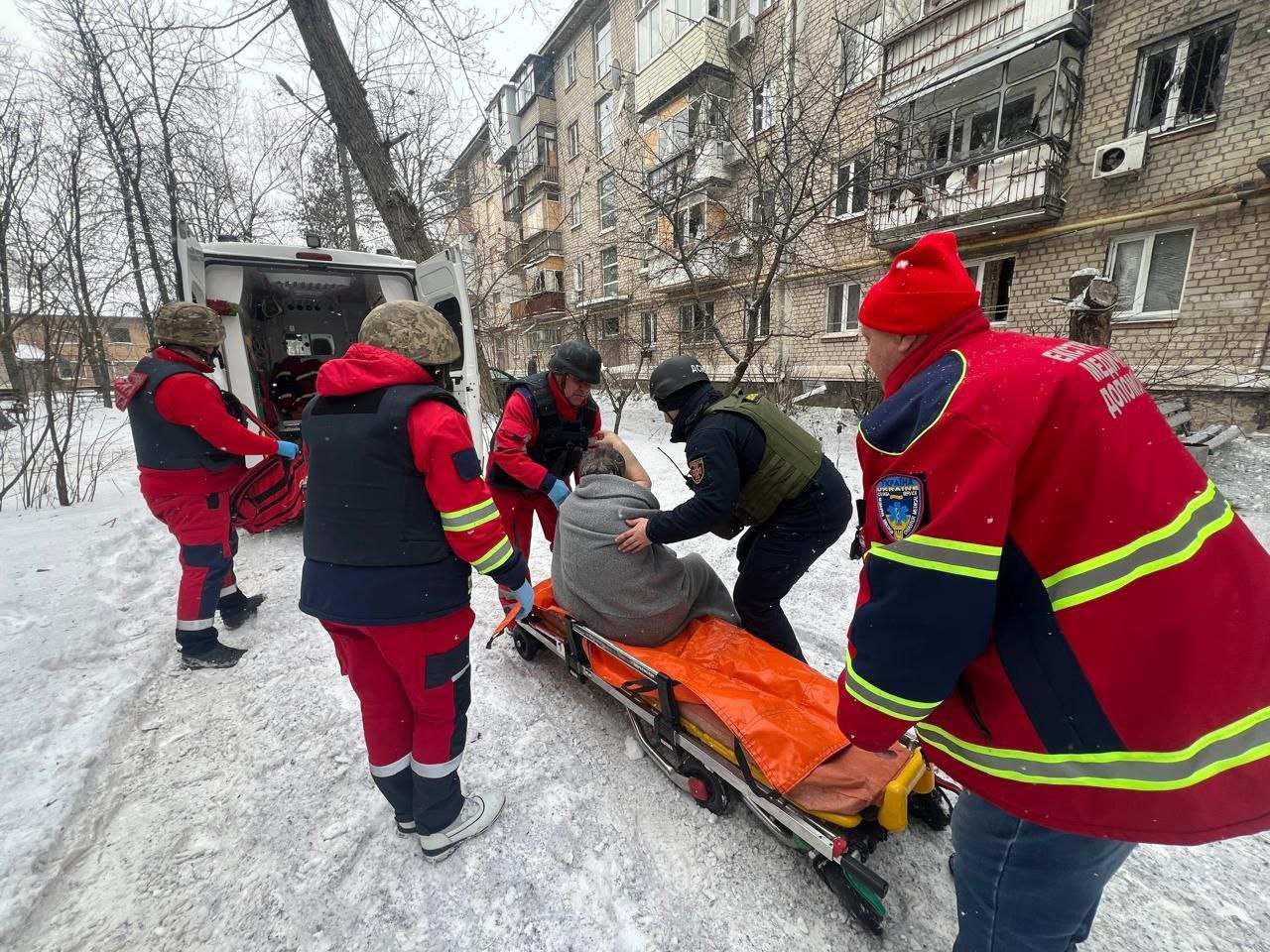 Фото до матеріалу: Двоє загиблих у Нікополі внаслідок нічного артобстрілу