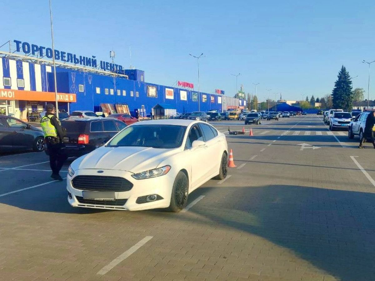 Фото до матеріалу: На Вінниччині за вихідні сталася серія ДТП: загинув пасажир, дитину збили у Вінниці