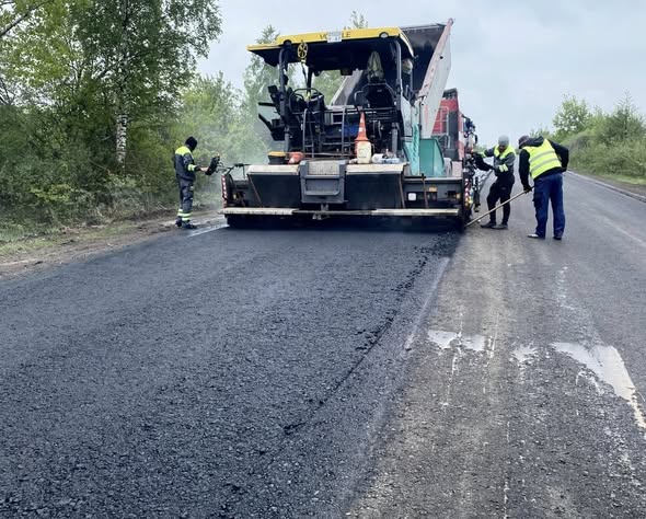 Фото до матеріалу: Ремонт об'їзної дороги Івано-Франківська: новий асфальт та підготовка основ