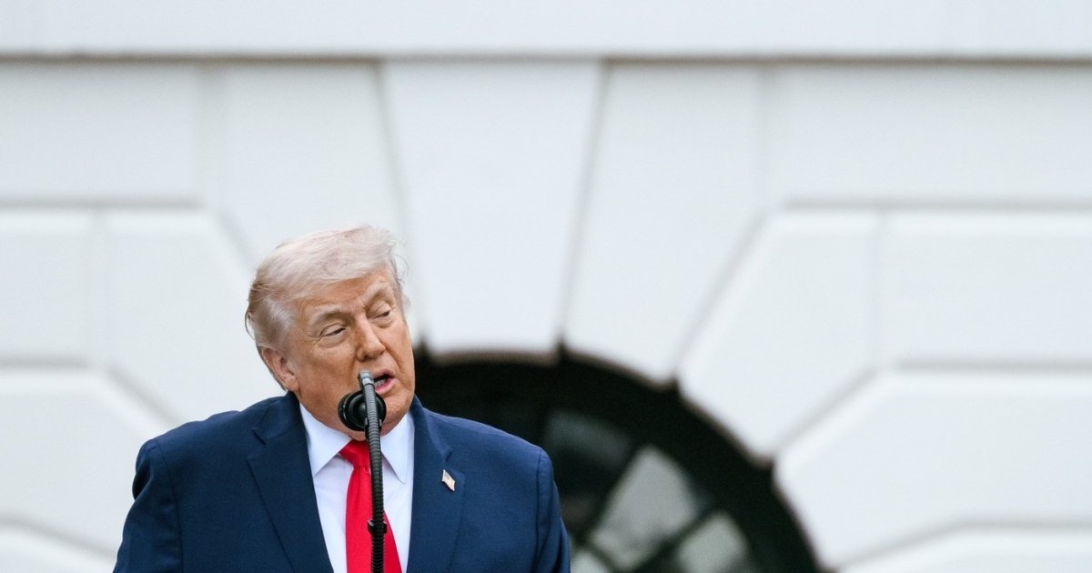 Фото до матеріалу: Трамп загрожує Ірану блокадою: лідер США знову використовує агресивні погрози