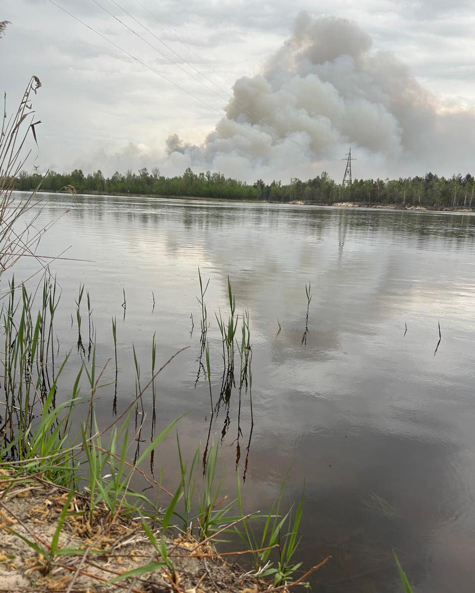Фото до матеріалу: Чорнобильська зона відчуження: масштабна пожежа охопила 1200 гектарів