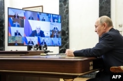 Фото до матеріалу: Путін на параді в Москві: Зеленський дозволив обмін полоненими та нові технології війни