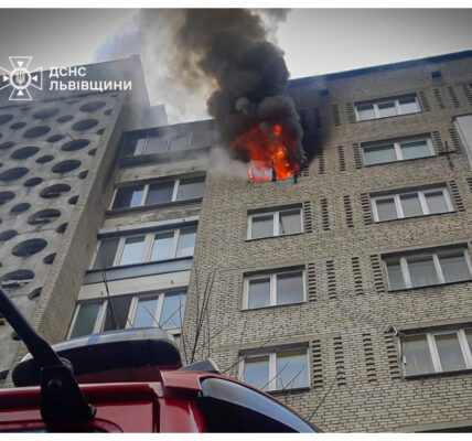 Фото до матеріалу: У Львові чоловік напав на перехожого, щоб вкрасти золотий ланцюжок із хрестиком
