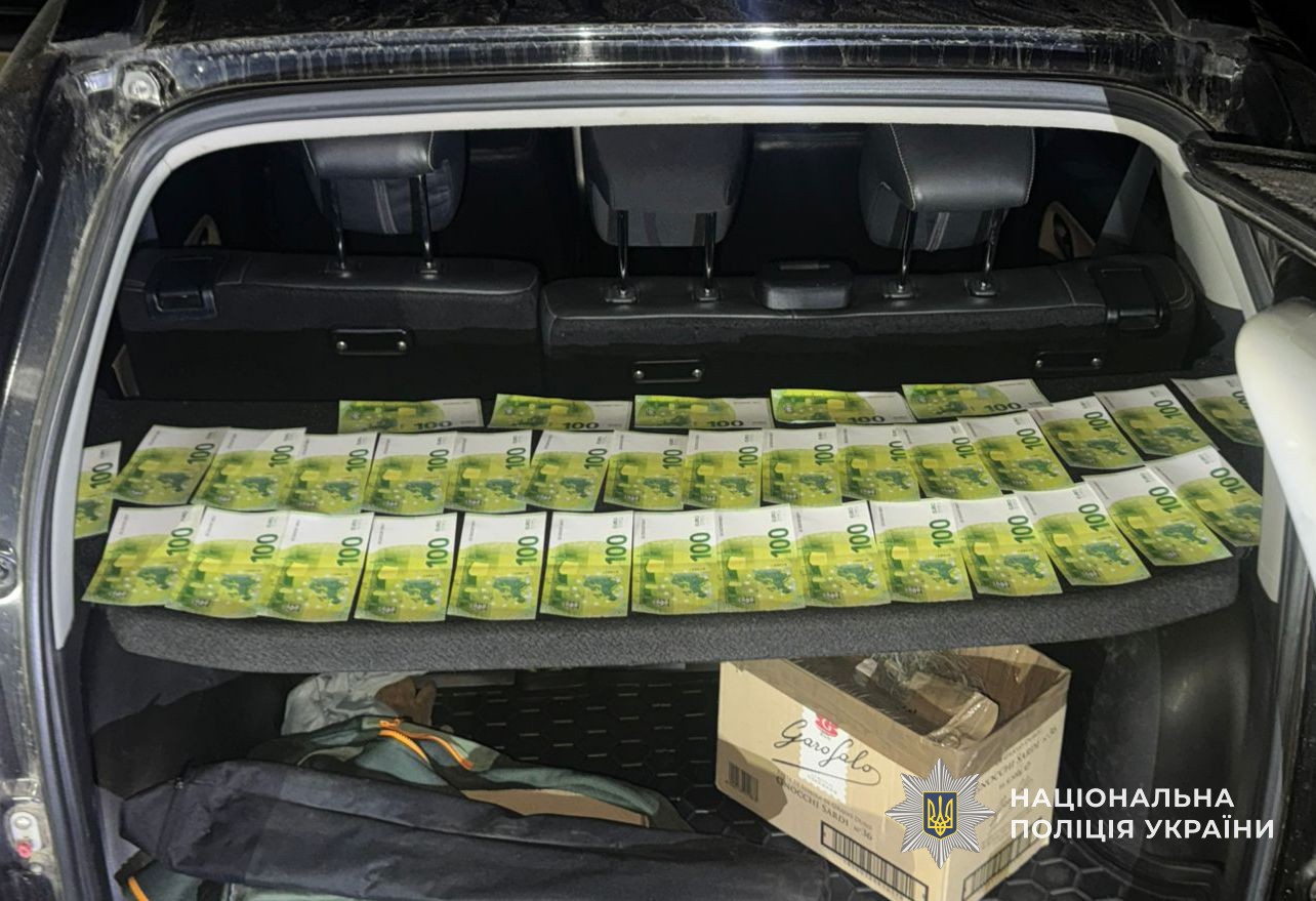 Фото до матеріалу: Двох чоловіків підозрюють в організації переправок ухилянтів до Румунії через Тису