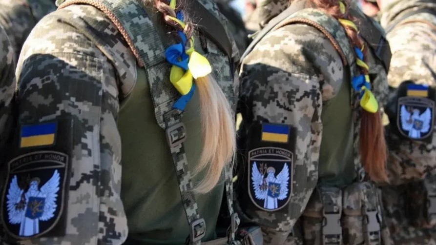 Фото до матеріалу: Військовий облік жінок в Україні 2026: хто зобов'язаний стати на облік і чи загрожує це мобілізацією