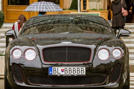 Фото до матеріалу: Скандал на Тячівщині: авто для фронту чи особисте користування?