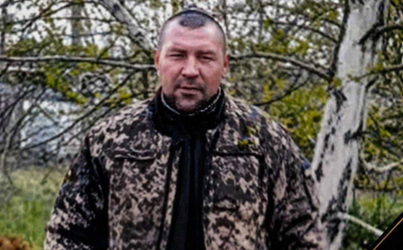 Фото до матеріалу: У Черкаській області попрощалися з військовим Володимиром Логвіном