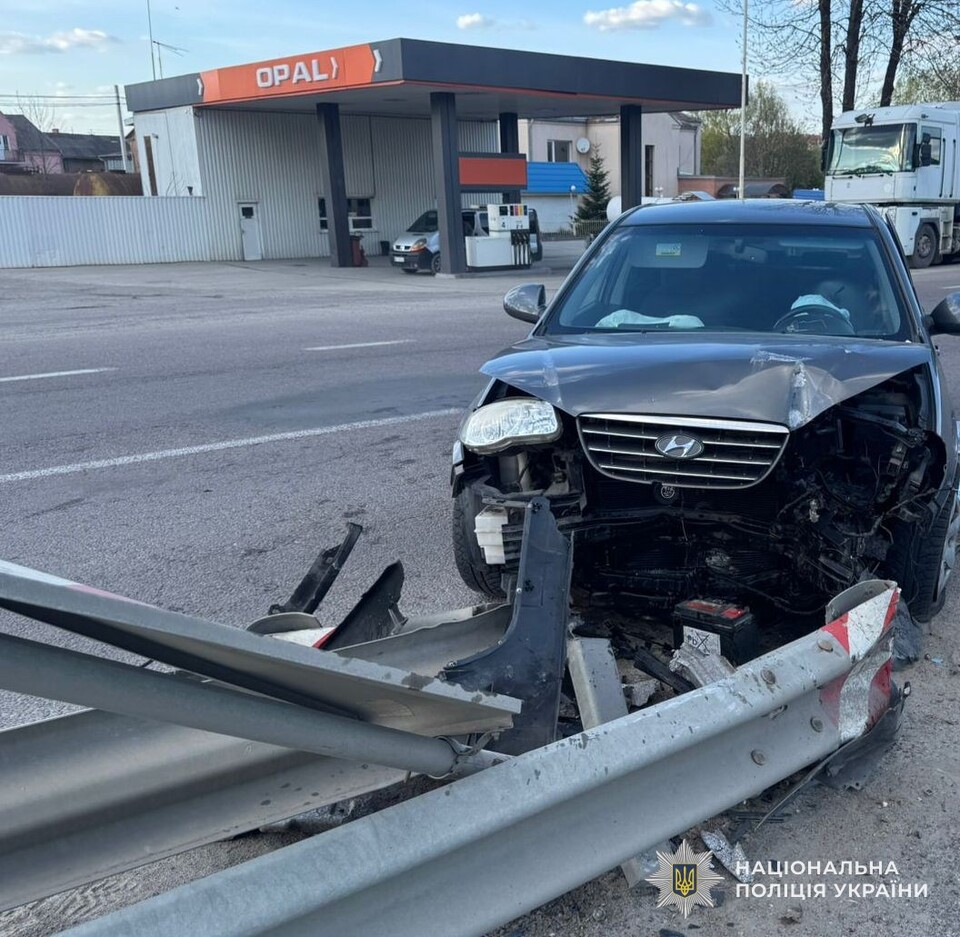 Фото до матеріалу: Смертельна аварія на трасі «Львів-Шегині»: у селі Зимна Вода загинула водійка