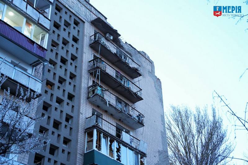 Фото до матеріалу: Майже 30 мільйонів гривень виділили на відновлення Черкас після атак