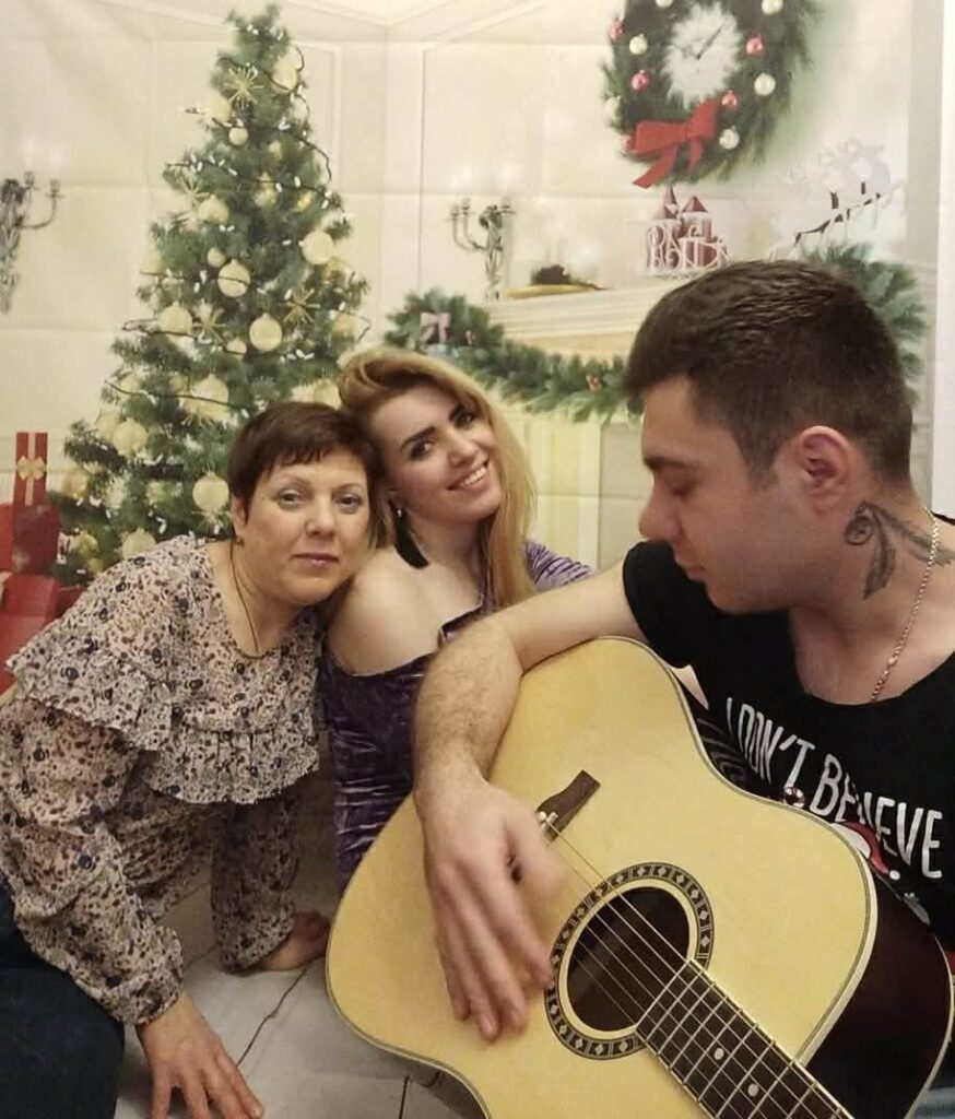 Фото до матеріалу: Шполянин Юрій Лазаренко створив власний музичний гурт: «Не вмію співати про те, чого не відчував»