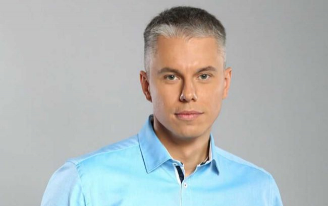 Фото до матеріалу: Андрій Доманський отримав російський паспорт: розслідування Георгія Шабаєва