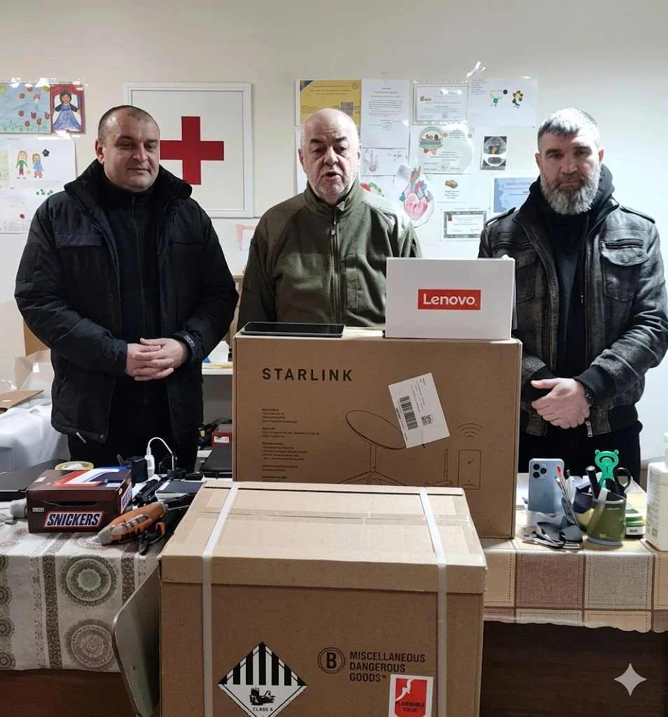 Фото до матеріалу: Медики на Краматорському напрямку отримали від МХП сучасне обладнання для зв'язку