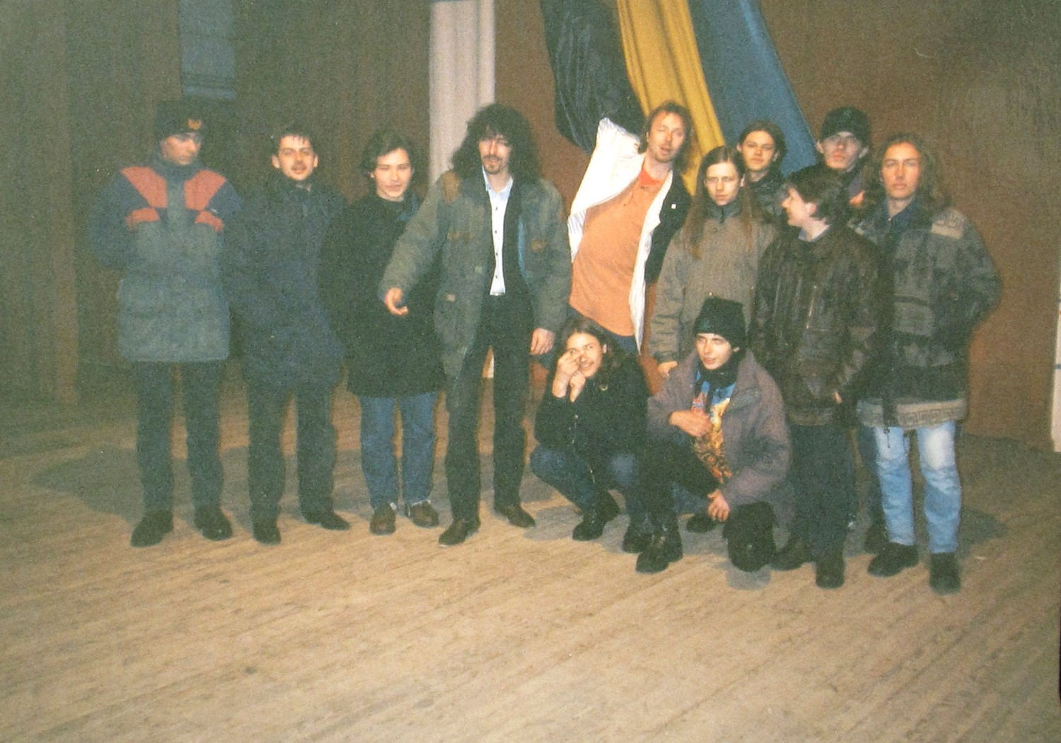 Фото до матеріалу: Маневичі: як відеокаса з фільмом The Doors започаткувала хіп-бум у 90-х