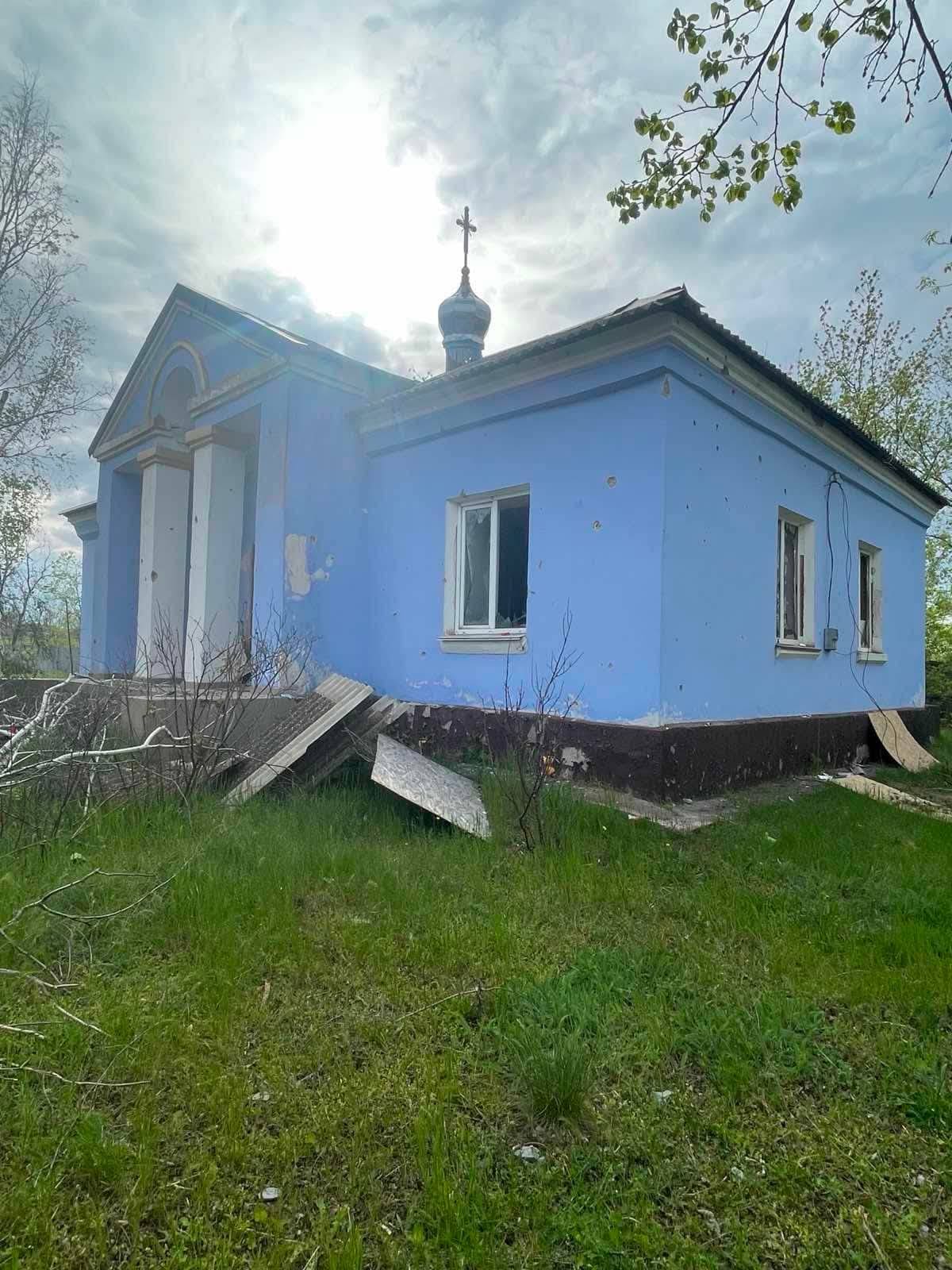 Фото до матеріалу: Храм у Золотій Балці пошкоджено російськими обстрілами на Бериславщині