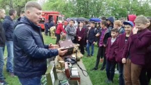 Фото до матеріалу: У Буську відзначили пам'ятні дзвони Чорнобиля: ліквідаторів нагородили та показали сучасну техніку рятувальників