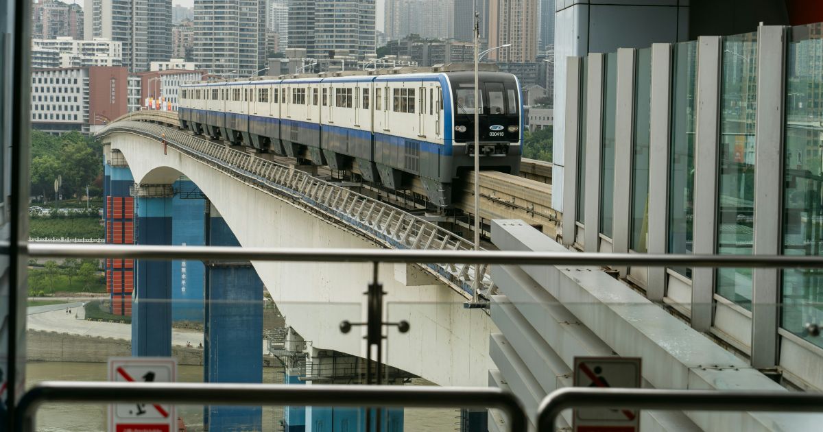 Фото до матеріалу: Китай запустив перший повністю автономний поїзд метро