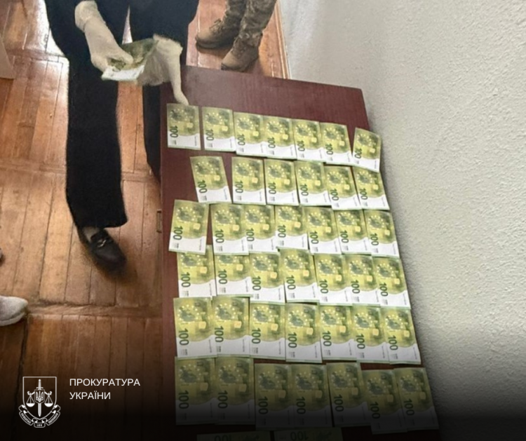 Фото до матеріалу: На Хмельниччині затримали двох за зловживання впливом при переведенні військовослужбовців