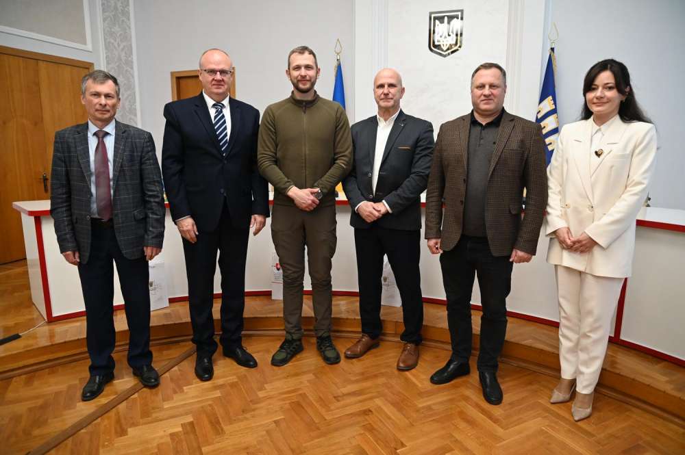 Фото до матеріалу: Тернопільщина та Словаччина поглиблюють співпрацю: від індустріальних парків до спільних бізнес-форумів
