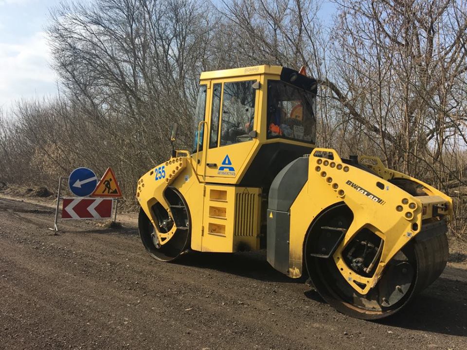Фото до матеріалу: Брок коштів загрожує зупинкою ремонтних робіт на дорогах України