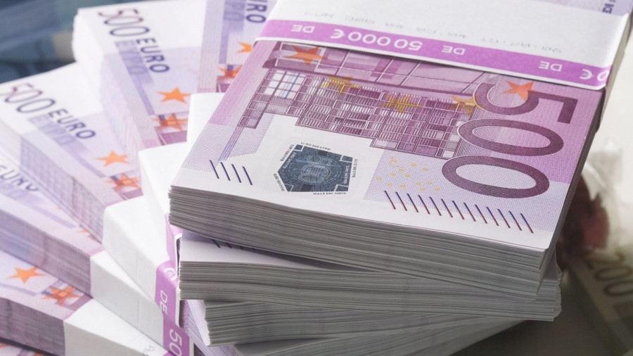 Фото до матеріалу: ЄС вимагає від України реформу податків перед виплатою 90 мільярдів