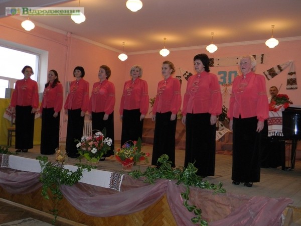 Фото до матеріалу: Жовківський ансамбль «Журавка» відсвяткував 30 років творчості