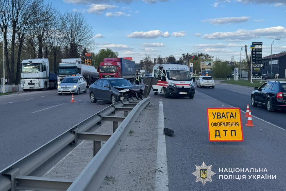 Фото до матеріалу: Смертельна аварія на трасі «Львів-Шегині»: у селі Зимна Вода загинула водійка