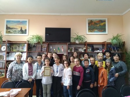 Фото до матеріалу: Козацький дух і патріотична боротьба: на Тячівщині визначили найкращі рої гри «Джура»