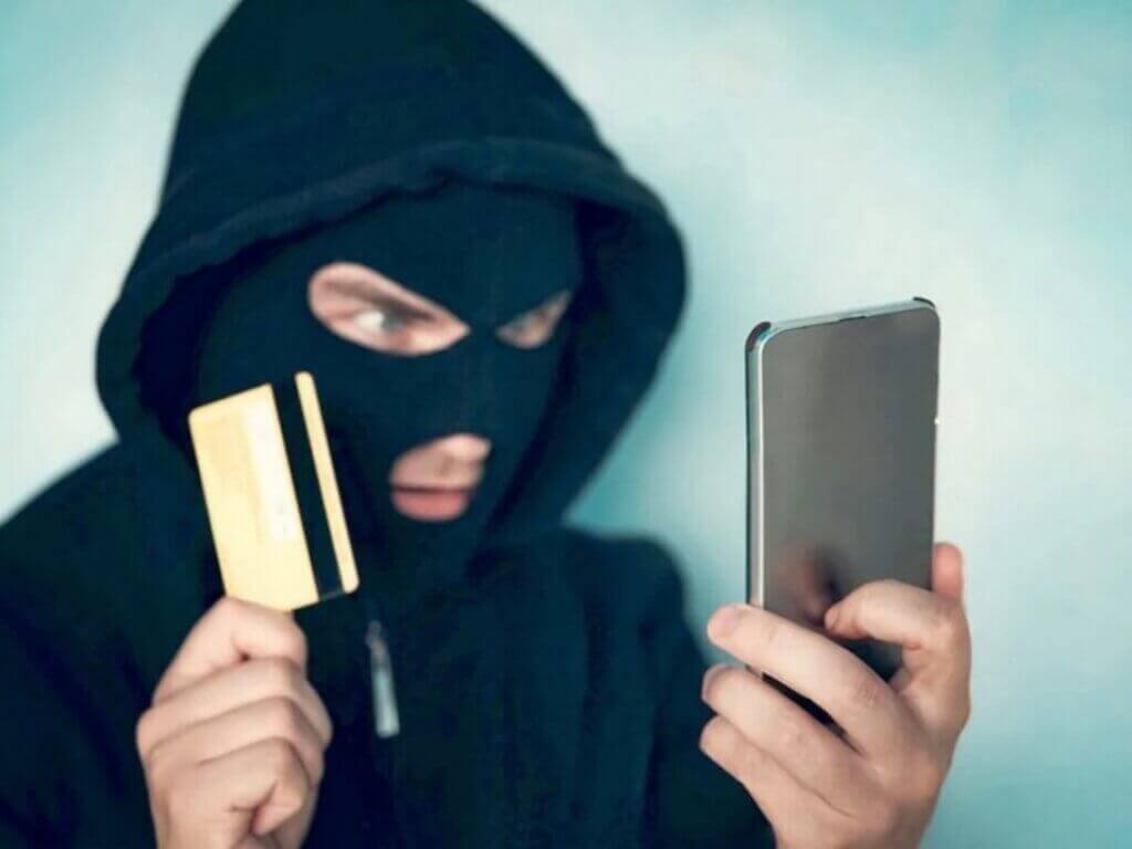 Фото до матеріалу: Шахраї видарили волинянина 168 тисяч на купівлю трактора