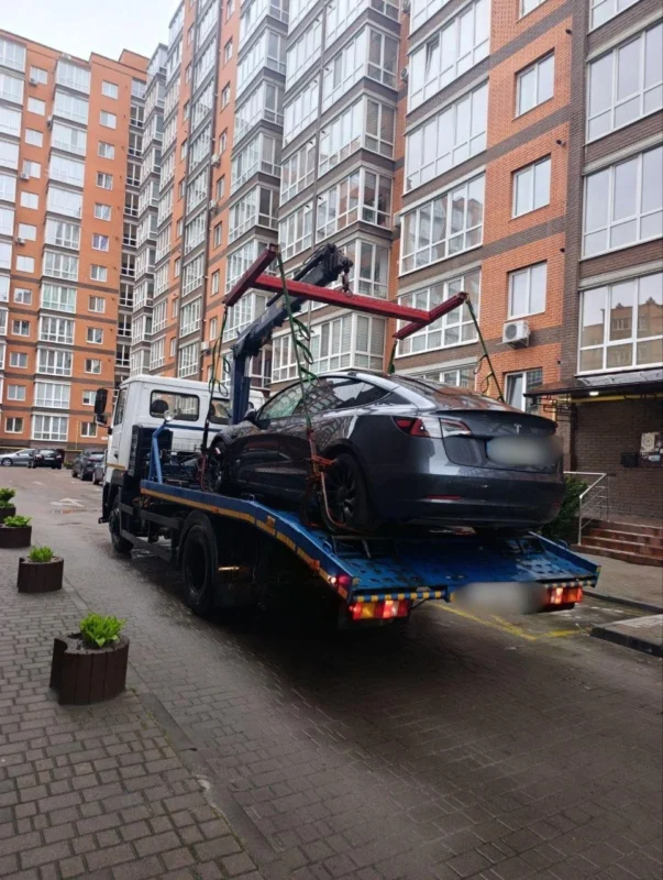 Фото до матеріалу: У Львові евакуйовано 61 автомобіль: статистика штрафів за тиждень