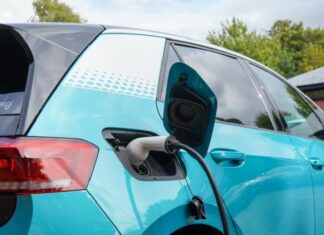 Фото до матеріалу: Електричний Mazda CX-5e засвітився на нових рендерах – Авто