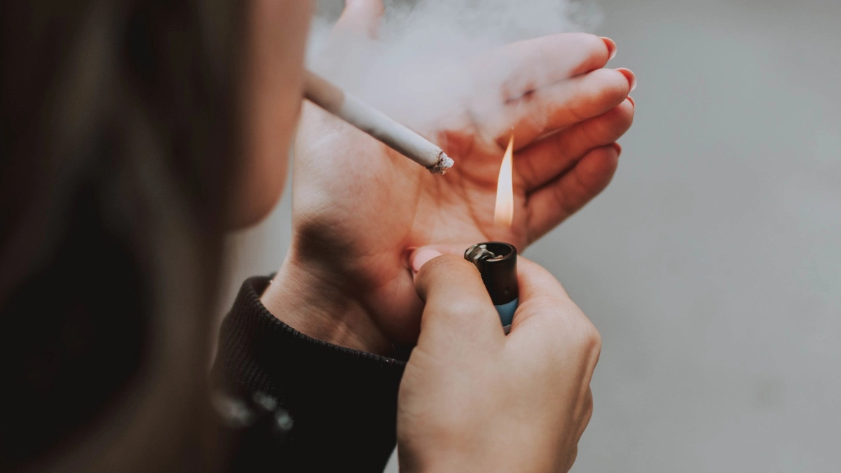 Фото до матеріалу: 5 звичок, що прискорюють старіння серця: поради кардіохірурга Джеремі Лондона