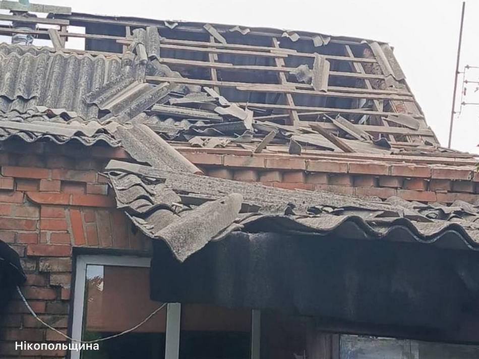 Фото до матеріалу: Ворог атакував Нікопольщину безпілотниками: є поранений