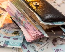 Фото до матеріалу: Доплати 20 тисяч гривень: кому виплатять за березень і як отримати