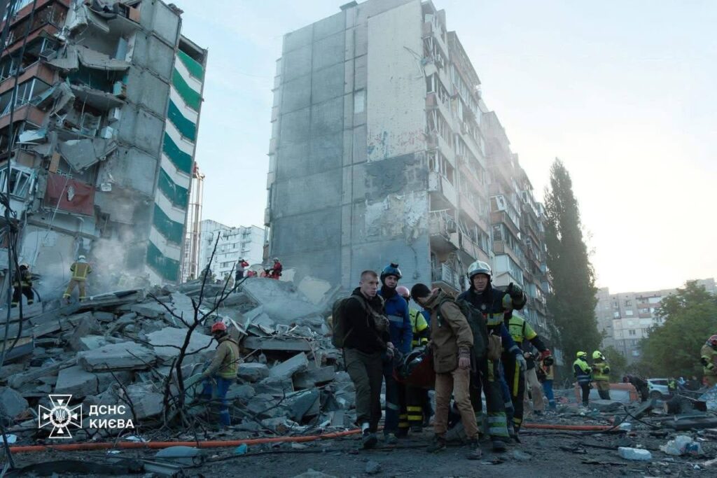 Фото до матеріалу: Росія завдала масованого удару по Україні: били по Одещині та «Укрзалізниці"