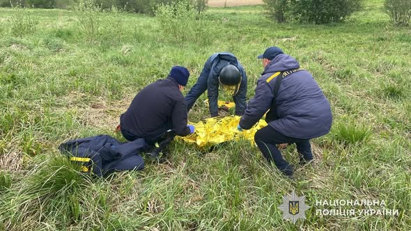 Фото до матеріалу: Жінку, яку шукали три доби у Дрогобицькому районі, знайшли живою